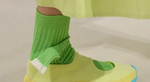 2026 İlkbahar/Yaz Sneaker Modası: Hafiflik ve Zarafet