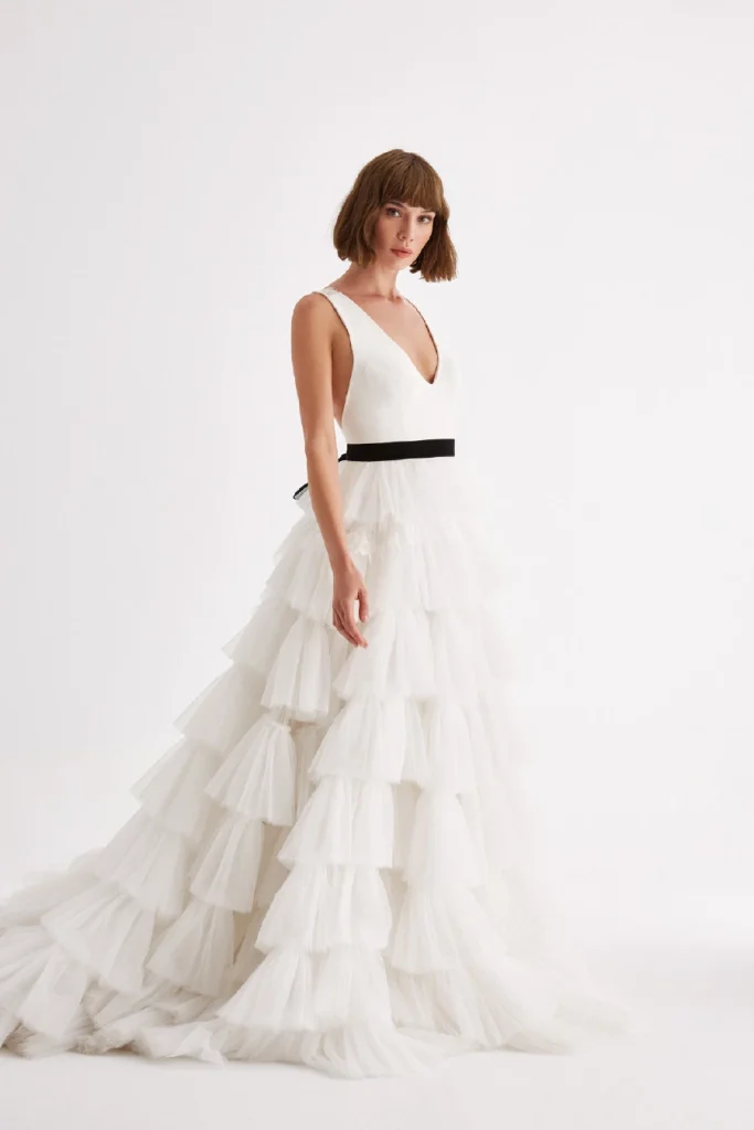 zamansız gelinlikler: begüm salihoğlu ile yeni bir dönem 12 zamansız gelinlik