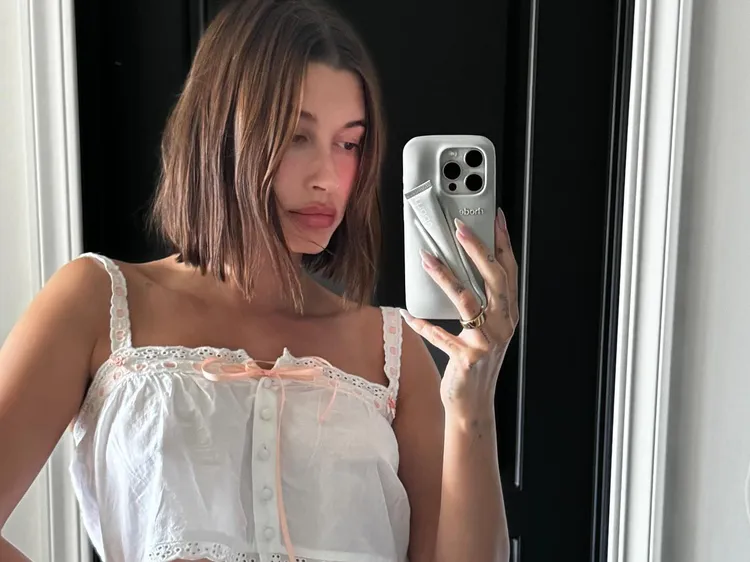 Kısa Saçta Geçiş Dönemini Şıklıkla Geçirin