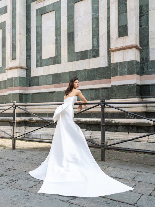 monique lhuillier gelinlik