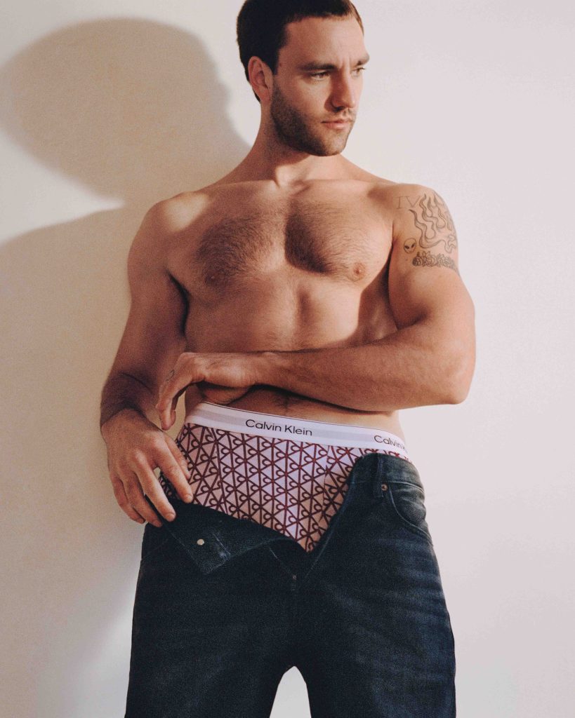 calvin klein’ın ‘our calvins’ evreninde romantizm ve rahatlık 2 calvin klein kampanyası