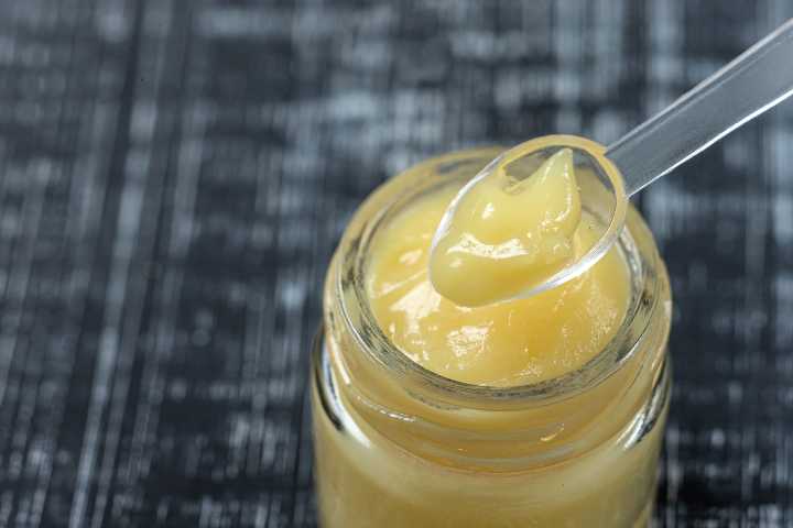 arı sütü: doğanın gizli mucizesi 11 arı sütü