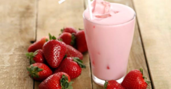 çilekli milkshake