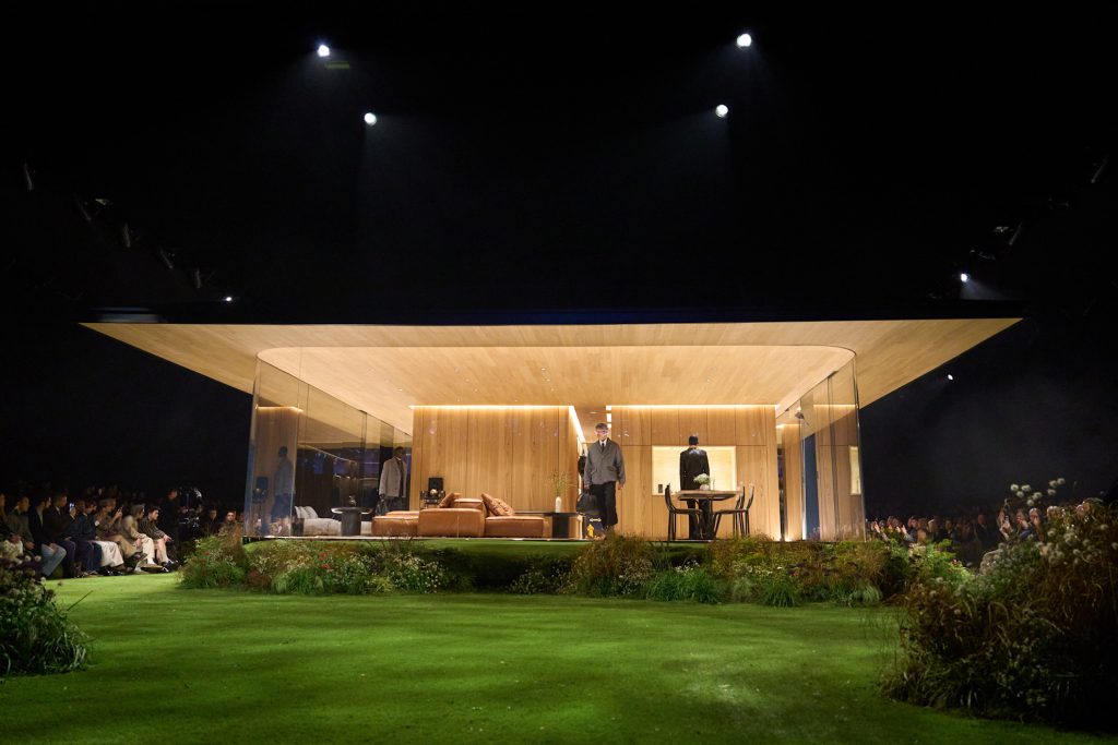 louis vuitton sonbahar/kış 2026: zamansız lüks ve teknik estetik 1 louis vuitton 2026