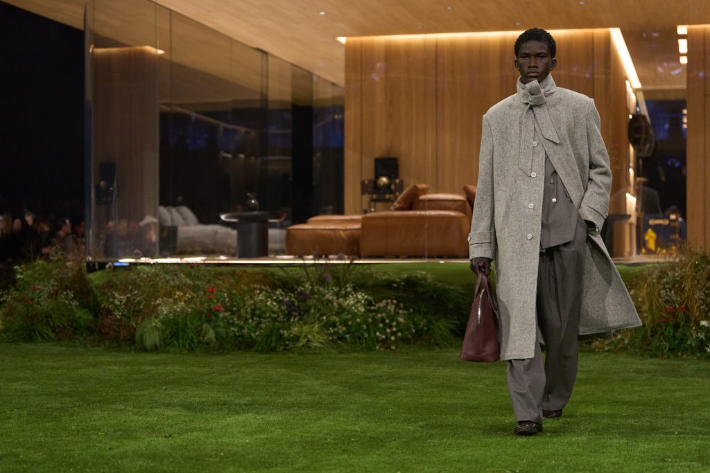 louis vuitton sonbahar/kış 2026: zamansız lüks ve teknik estetik 2 louis vuitton 2026