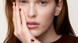 Kışın Parlayan Renkleri: 2026 Oje Trendleri