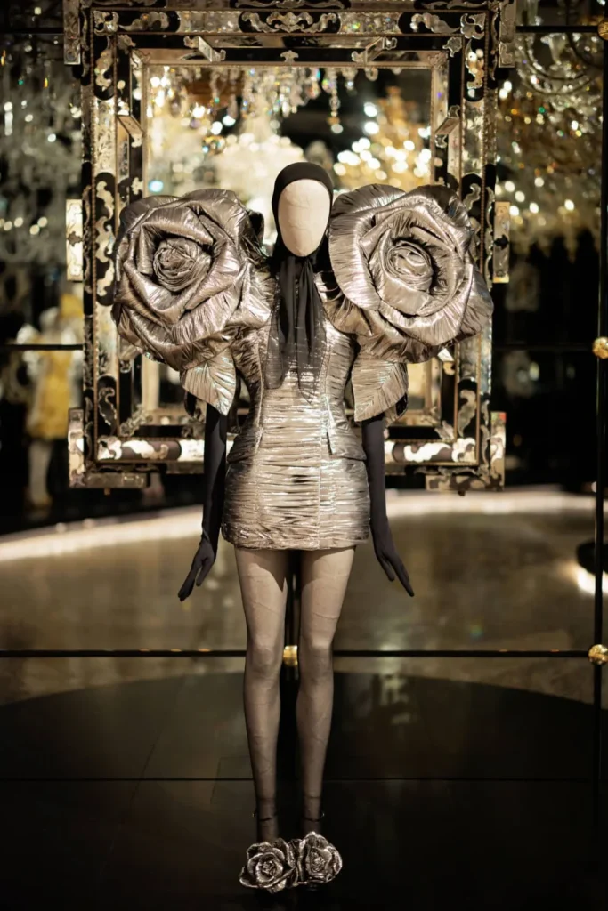 2026 moda sergileri: avrupa'dan amerika'ya stil yolculuğu 37 2026 moda sergileri