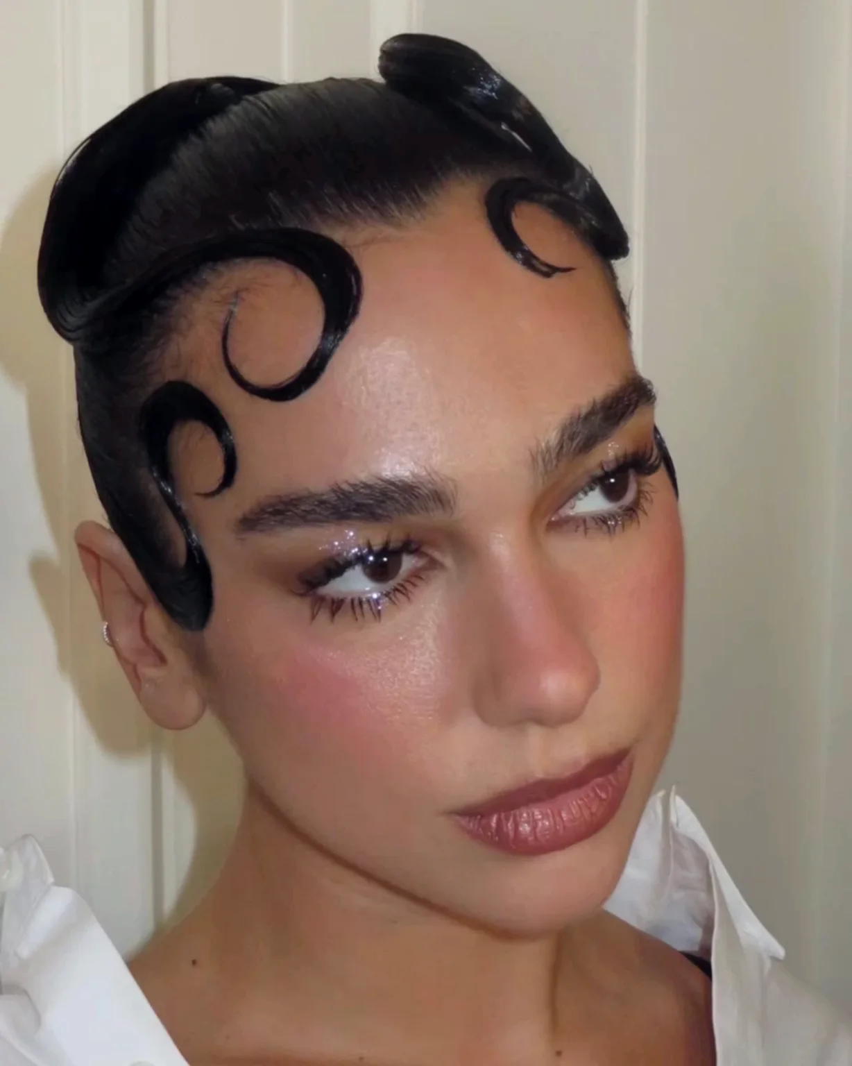 holografik göz makyajı