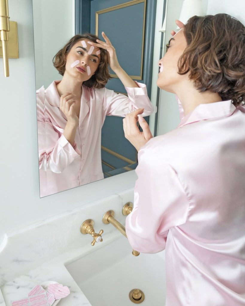 yüz germe bantları