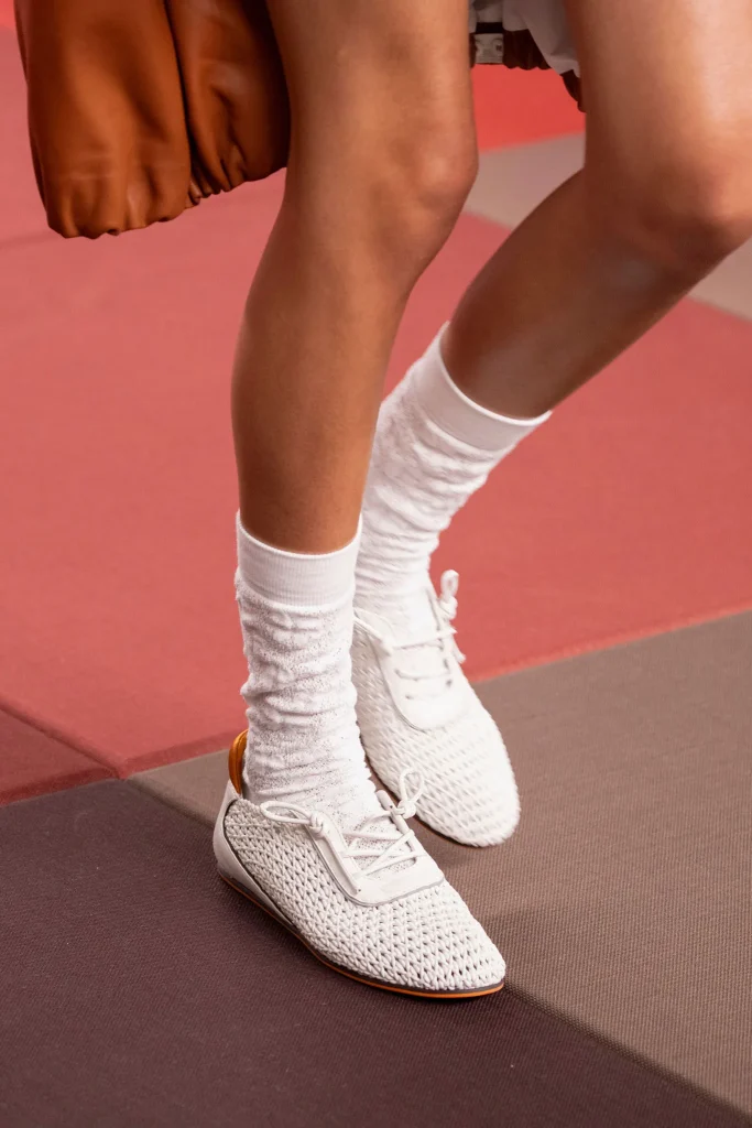 2026 i̇lkbahar-yaz ayakkabı trendleri: zamansız ve modern silüetler 4 2026 ayakkabı trendleri