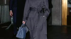 Funnel Yaka Palto: Zamansız Şıklığın Yeni Yüzü