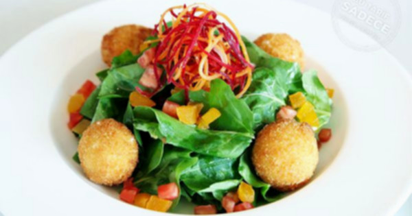 Ilık Keçi Peynirli Roka