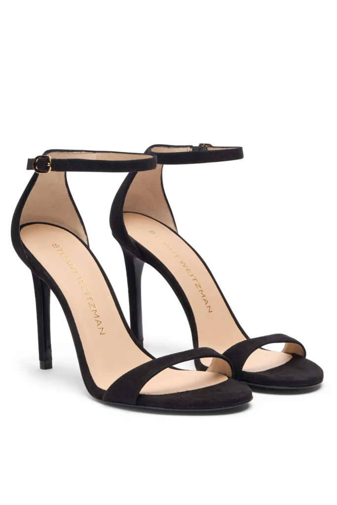 zamansız ayakkabı tasarımları: i̇konik parçaların kültürel yolculuğu 16 ikonik ayakkabı tasarımları