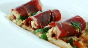 Pastırmalı Humus: Sofralarınıza Şıklık Katacak Bir Lezzet