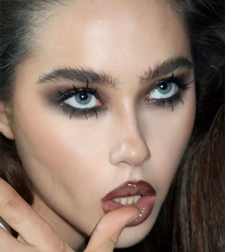 2026'nın makyaj trendleri: cesur ve gerçek görünümler 7 2026 makyaj trendleri