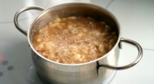 Kuru Fasulye: Islatmadan Pişirmenin Yolları