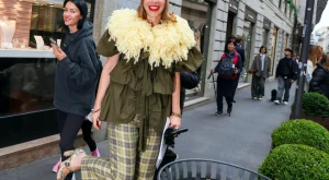 Milano Sokakları: 2026 İlkbahar/Yaz Moda Haftası’nın En Şık Görünümleri