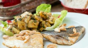 Bademli Çipura ile Lezzetli Bir Buluşma: Patates Salatası Eşlik Ediyor