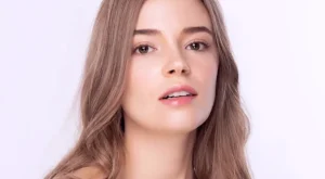 Niasinamid: Cilt Bakımının Gizli Kahramanı