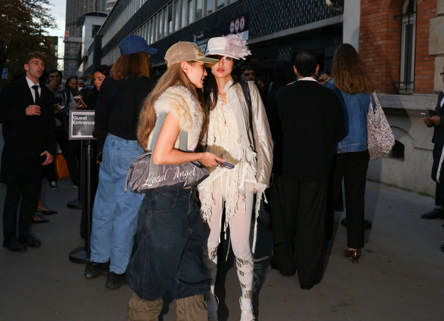 paris moda haftası’nın sokak stili büyüsü 5 sokak stili