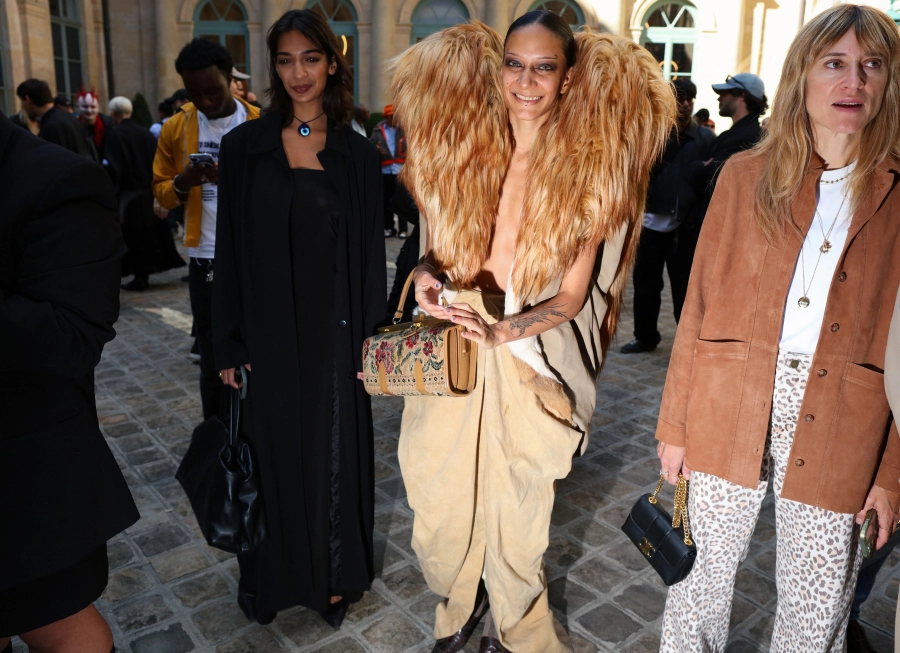 paris moda haftası’nın sokak stili büyüsü 54 sokak stili