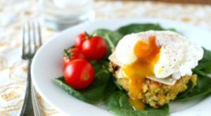 Kinoanın Lezzetiyle Şımartın: Poşe Yumurtalı Kinoa Mücveri