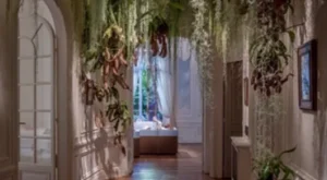 Hermès 2016 İlkbahar/Yaz Defilesi: Parlak Renklerle Dolu Bir Yolculuk