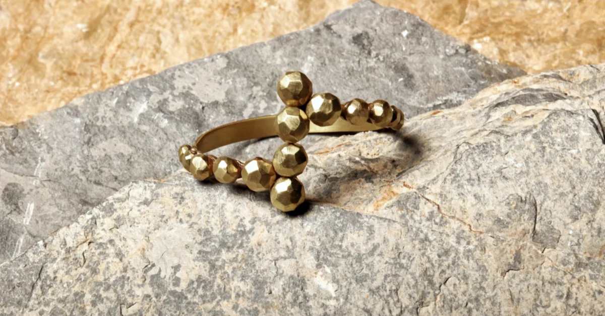 Doğanın İlhamıyla: Zeworks'un Pirinç Takı Sanatı