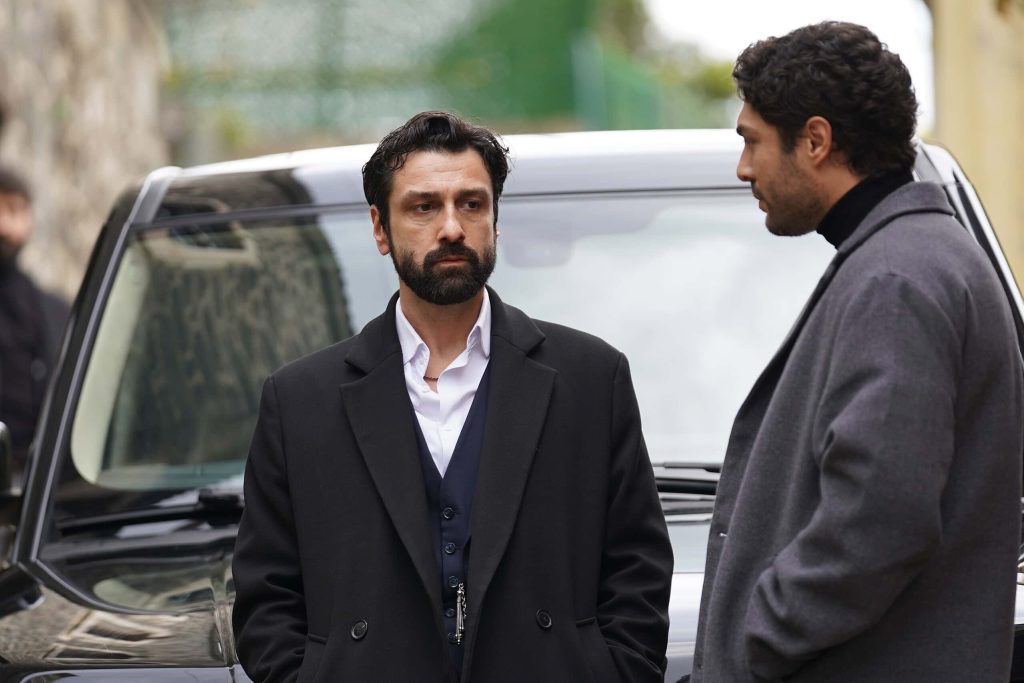 duyguların derin sularında: taşacak bu deniz’in 18. bölümü 5 taşacak bu deniz