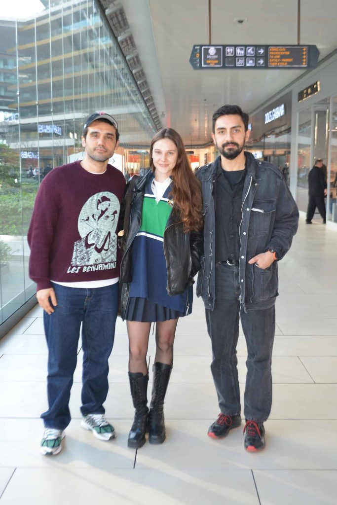 ünlülerin alışveriş keyfi: zorlu avm'de objektiflere yansıyan anlar 3 ünlülerin alışveriş