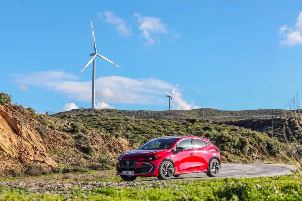 yeni renault clio: tasarım, performans ve teknolojiyle yenilendi 13 yeni renault clio