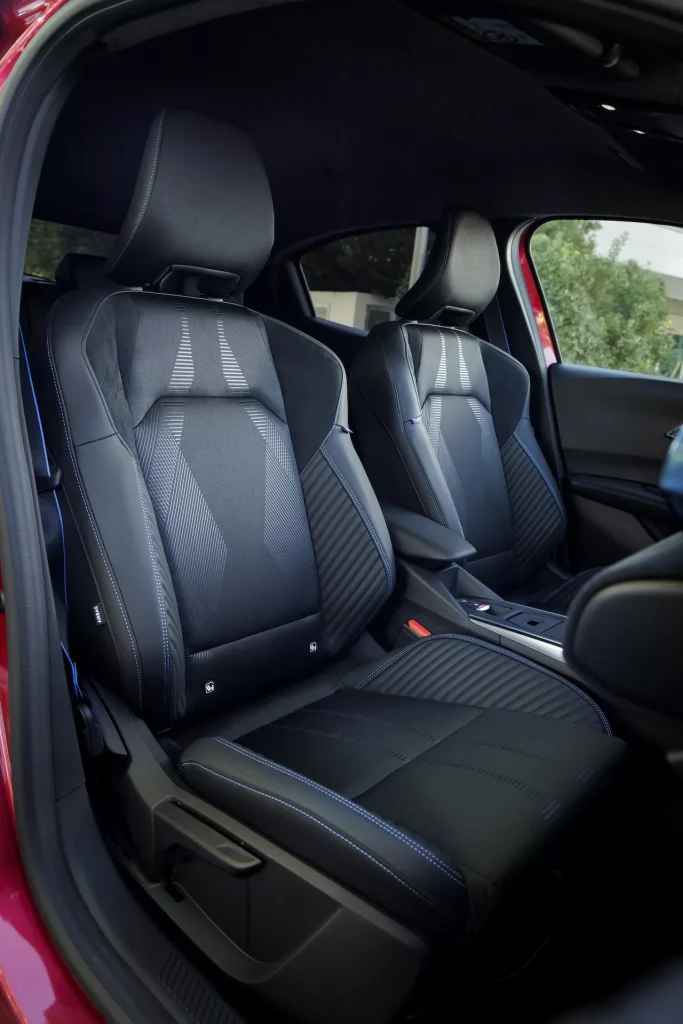 yeni renault clio: tasarım, performans ve teknolojiyle yenilendi 20 yeni renault clio