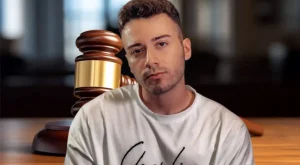 Dijital Dünyanın Sarsıcı Gelişmesi: Enes Batur’un Gözaltına Alınması