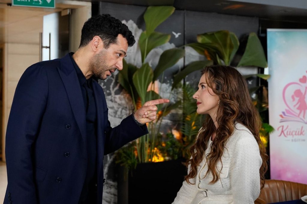 güller ve günahlar: sosyetenin gözdesi zeynep'in i̇htişamı 2 güller ve günahlar