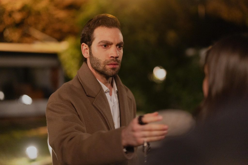 sahipsizler 47. bölüm: aşkın ve i̇hanetin kıskacında 1 sahipsizler 47. bölüm