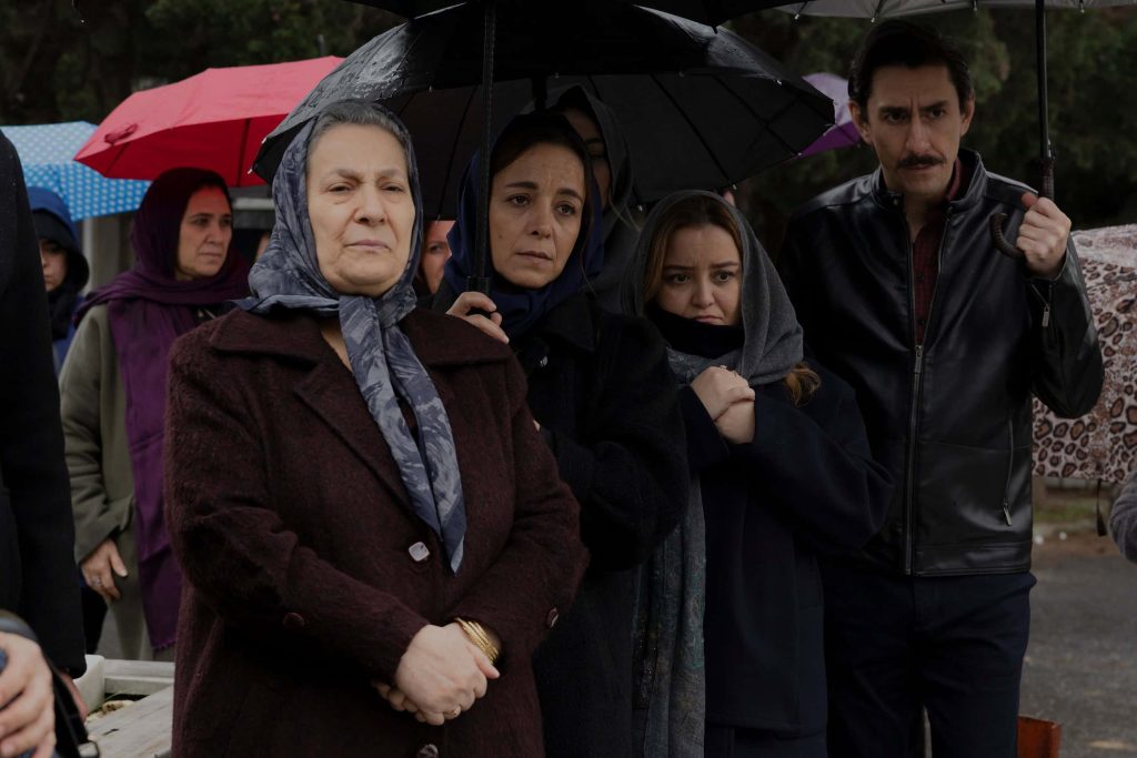 sahipsizler'de şok gelişmeler: azize ve devran'ın yüzleşmesi 2 sahipsizler 49. bölüm