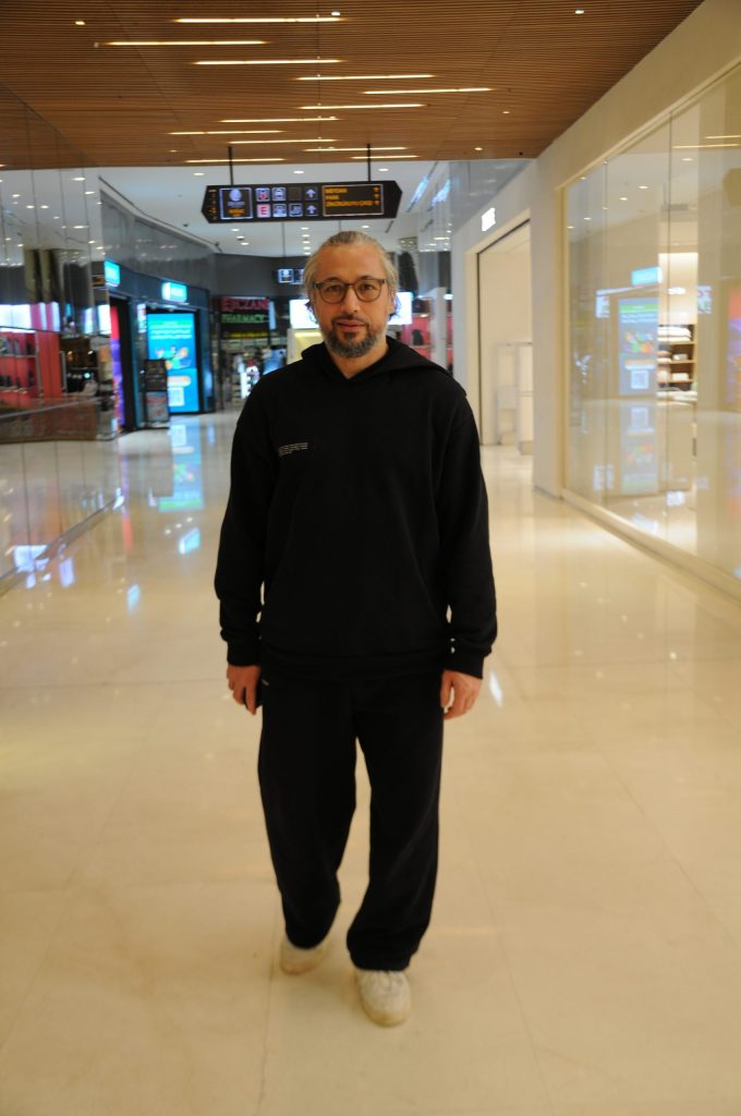 alışveriş merkezlerinde ünlü rüzgarı: kimler neler yaptı? 1 ünlü alışveriş