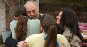 Aile Bağları ve Gelenekler: Cennetin Çocukları’nda Ramazan Coşkusu