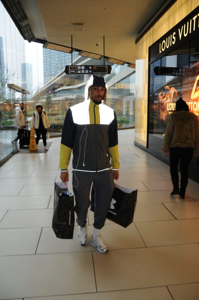 alışveriş merkezlerinde ünlü rüzgarı: kimler neler yaptı? 4 ünlü alışveriş