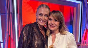 Hatice Aslan: Aile, Sanat ve Bambaşka Bir Hayat