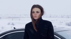 Soğuk Havalara Rağmen Göz Kamaştıran Güzellik: Sinem Ünsal