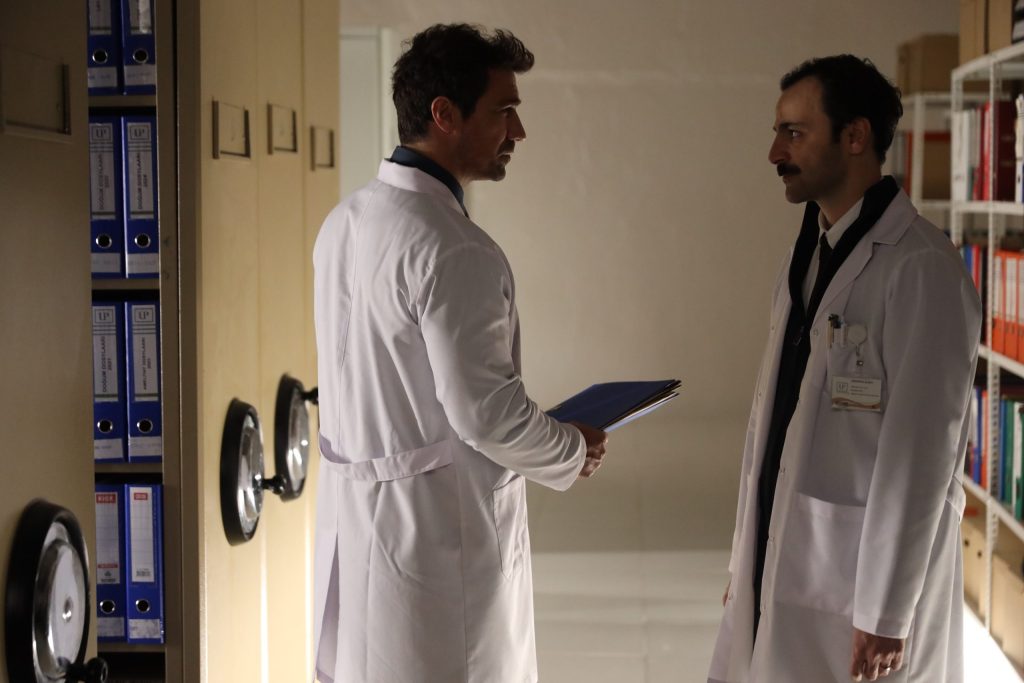 doktor başka hayatta