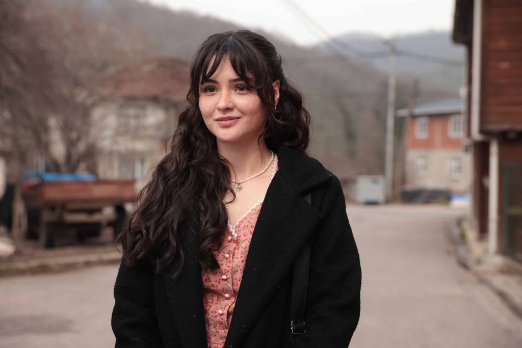 derya pınar ak'ın dönüşüm hikayesi: 'çirkin' 1 derya pınar ak