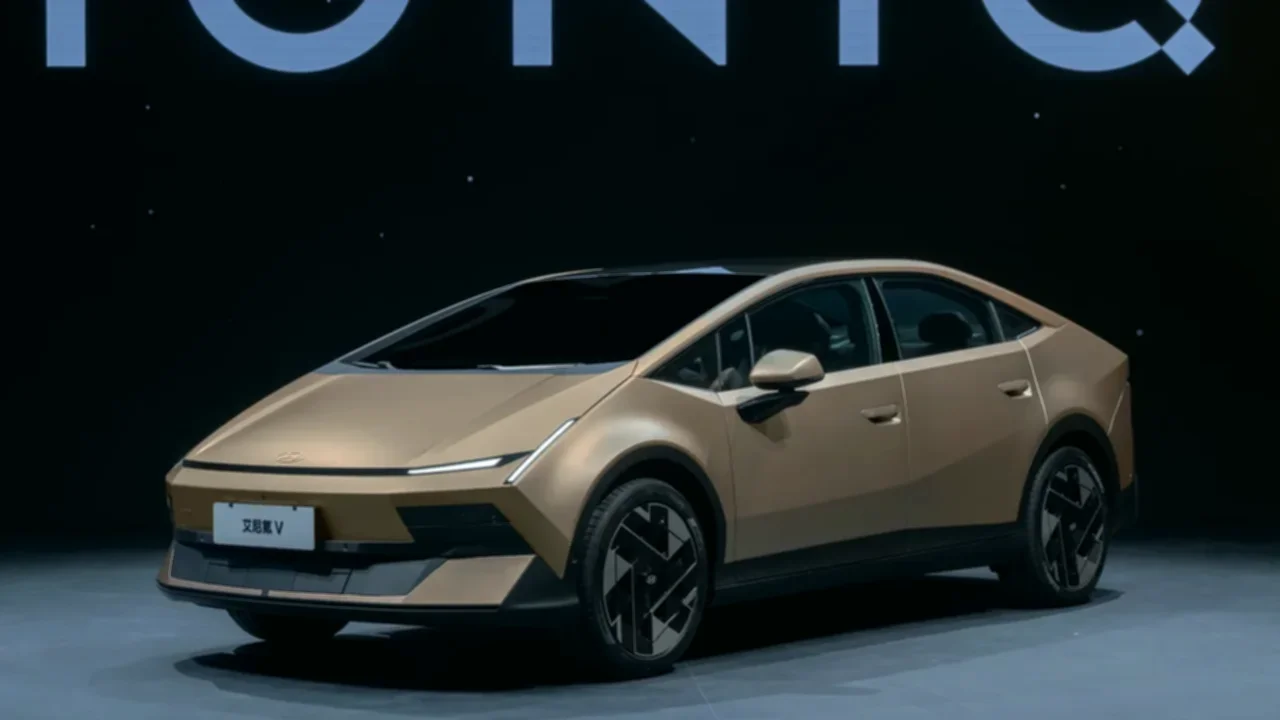 Ioniq V