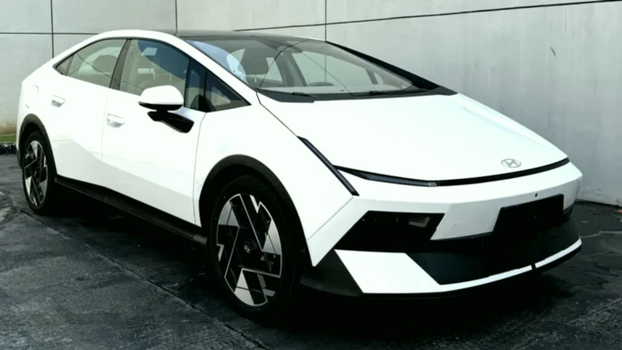 Hyundai Ioniq V